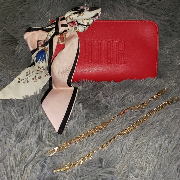 Dior Bag - Picture 10 of 12